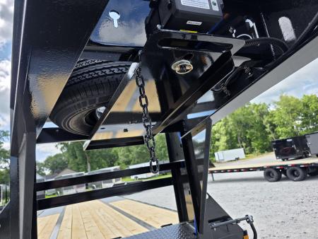 New 2027 Load Trail BRAND NEW 102X30 24K GOOSENECK MAX RAMPS TANDEM DUAL Equipment Trailer