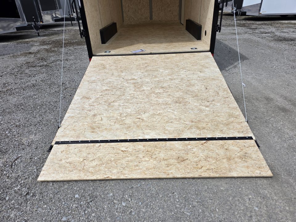 New 2027 Formula Trailers 7.5X16 UTV SXS SCREWLESS 080 BLACKOUT TRIM GOLF CART 7.5 X 16 Cargo / Enclosed Trailer