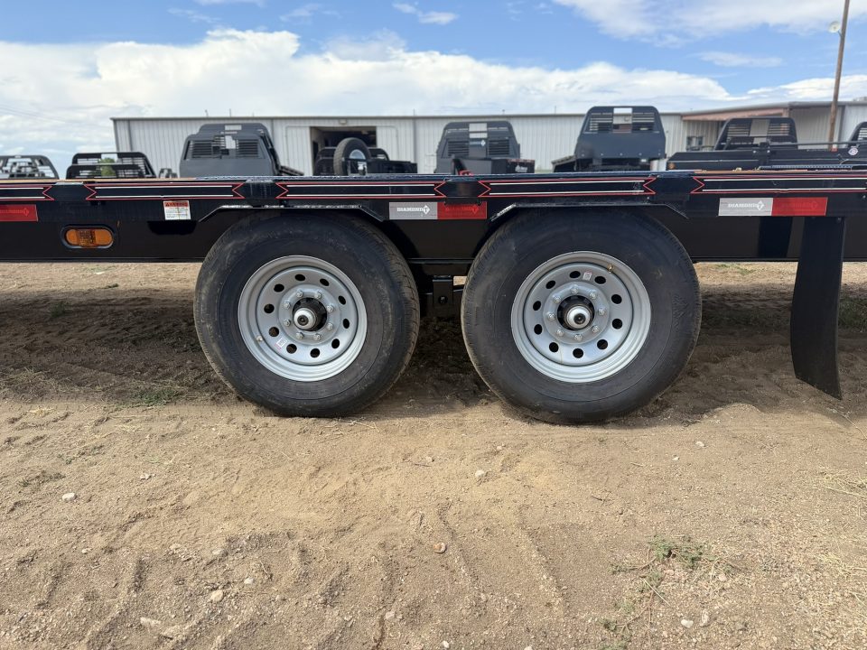 New 2027 Diamond T 8.5-30 Single Wheel Gooseneck Deckover Equipment Hauler 16K GVWR