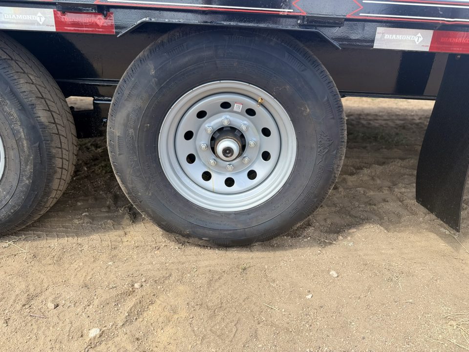 New 2027 Diamond T 8.5-30 Single Wheel Gooseneck Deckover Equipment Hauler 16K GVWR