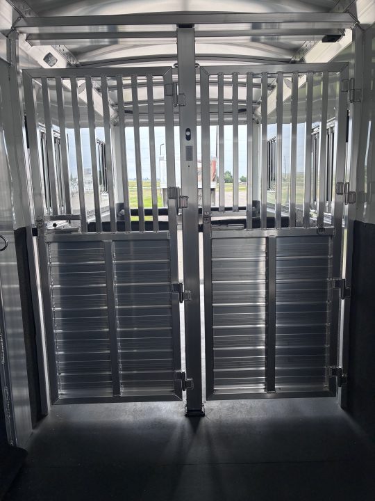 New 2027 4-Star Trailers 2 + 1 Horse Trailer