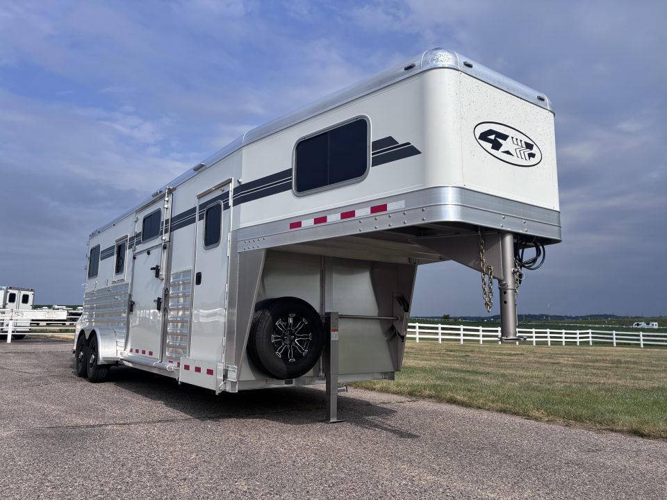 New 2027 4-Star Trailers 2 + 1 Horse Trailer