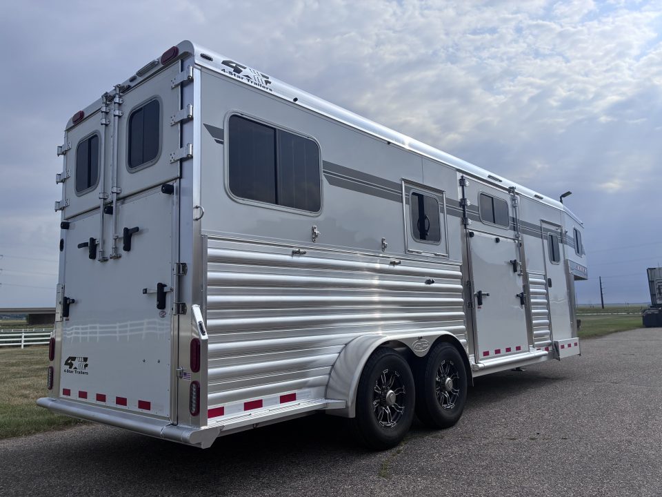 New 2027 4-Star Trailers 2 + 1 Horse Trailer
