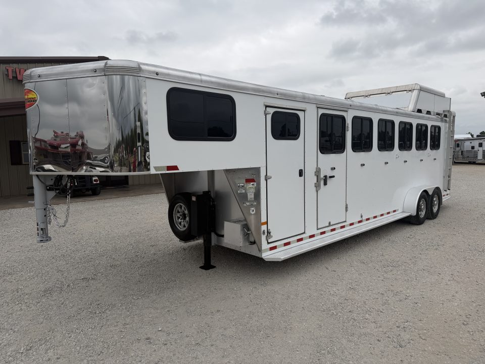 Used 2019 Sundowner 6 Horse Gooseneck Horse Trailer