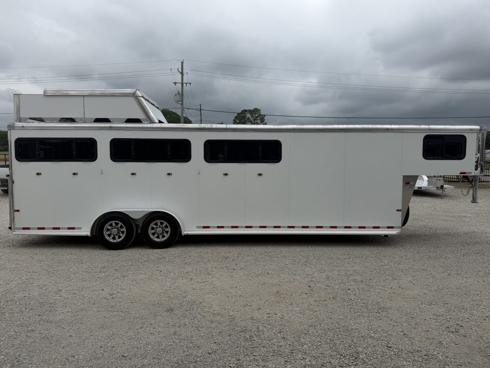 Used 2019 Sundowner 6 Horse Gooseneck Horse Trailer