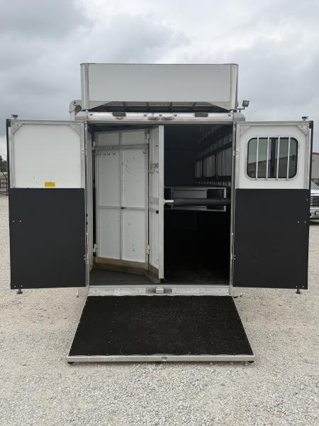 Used 2019 Sundowner 6 Horse Gooseneck Horse Trailer