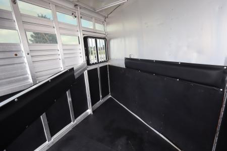 Used 1992 Featherlite Trailers 2 Horse Trailer