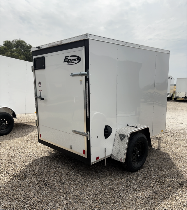 2026 Formula Trailers photo 4