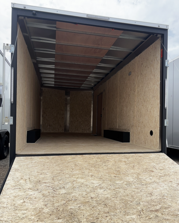 2026 Formula Trailers photo 4