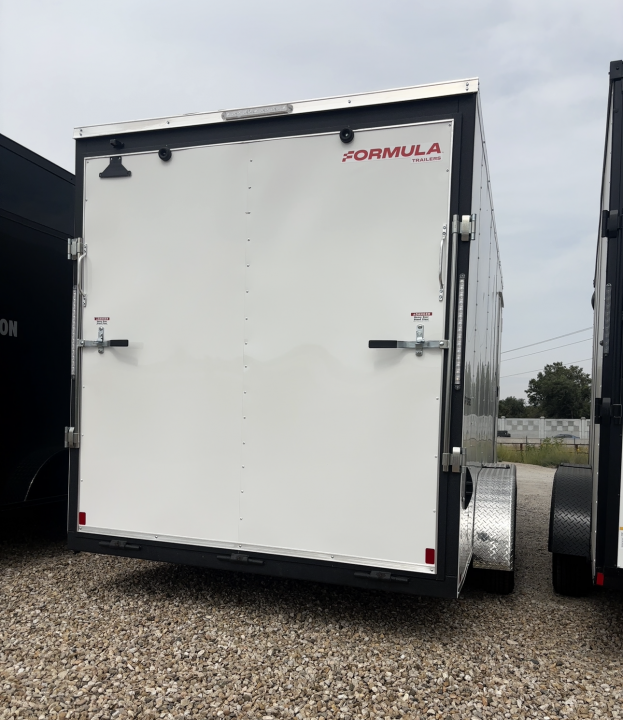 2026 Formula Trailers photo 4