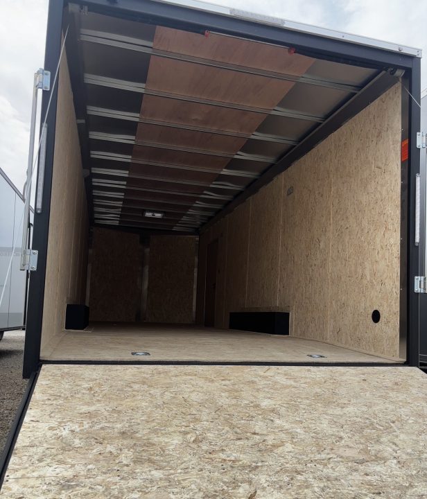 2026 Formula Trailers photo 4