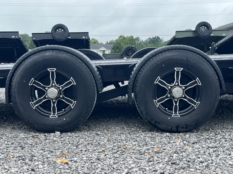 Used 2024 MAXXD 24' 10K Drop N Load Trailer