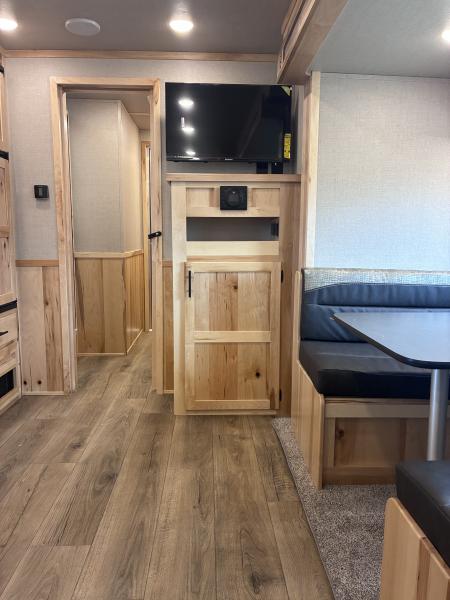 New 2027 Lakota 14' LE 13'LQ Stock / Stock Combo Trailer