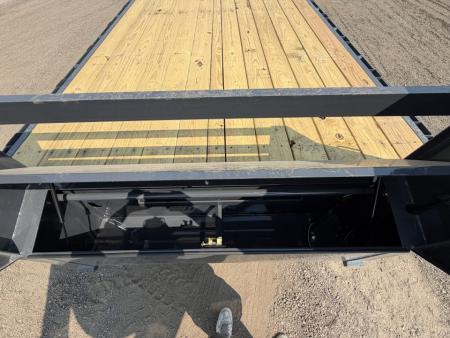 New 2027 Lamar 8X20+5 16K Gooseneck Equipment Trailer