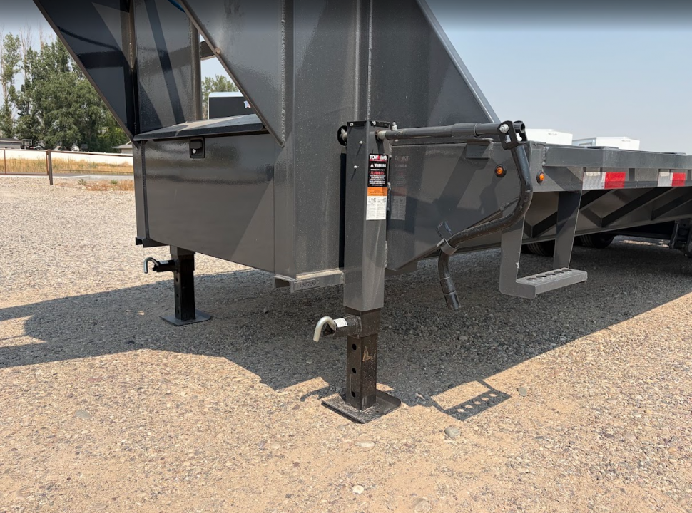 New 2027 Lamar 8X20+5 20K Gooseneck Equipment Trailer