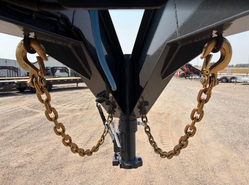 New 2027 Lamar 8X20+5 20K Gooseneck Equipment Trailer