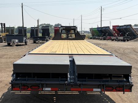 New 2027 Lamar 8X27+5 24K Gooseneck Equipment Trailer