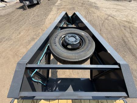 New 2027 Lamar 8X27+5 24K Gooseneck Equipment Trailer