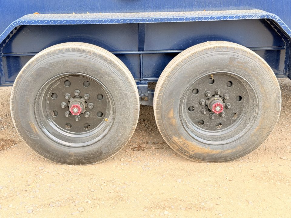 New 2027 MAXD 7-16 Telescopic Dump W/ 18 PLY Tire Upgrade 8K Axles