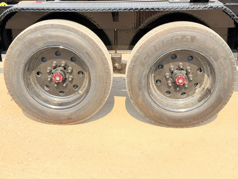 New 2027 MAXD 7-14 Gooseneck Roll-Off Dump W/ 18 PLY Tire Upgrade 8K Axles
