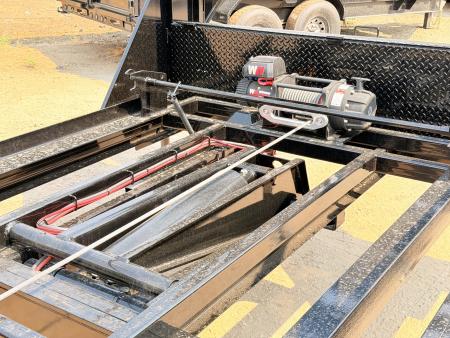 New 2027 MAXD 7-14 Gooseneck Roll-Off Dump W/ 18 PLY Tire Upgrade 8K Axles