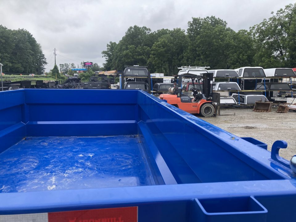 New 2027 Iron Bull DWB8314072 America 250 Series Dump Trailer /Hyd Jack / Wireless Remote / Solar Panel / 36" High Sides / 2-7k Electric Brake Axles / tarp / Alum Ramps / Combo Gate / Powder Coat Blue