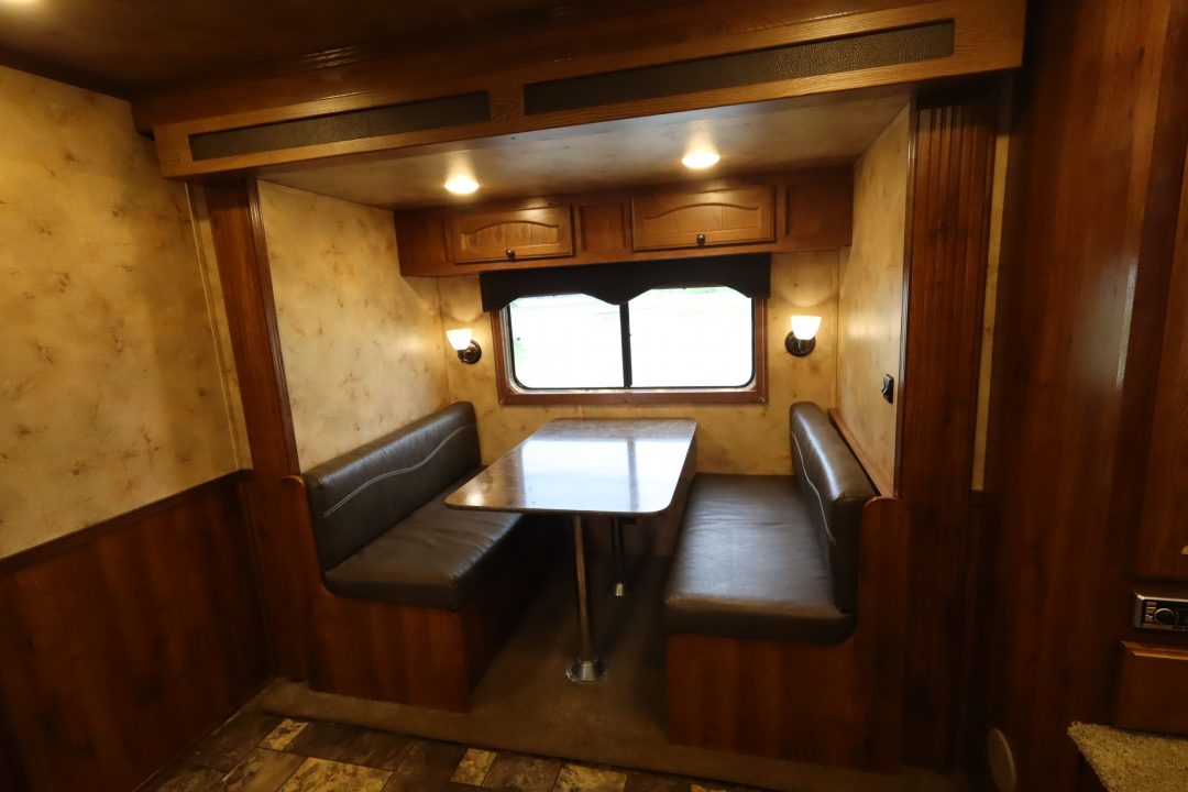 Used 2016 Lakota 3 Horse LQ Trailer