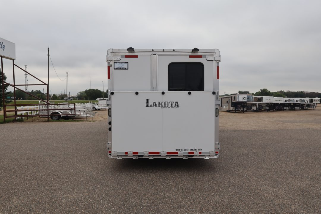 Used 2016 Lakota 3 Horse LQ Trailer