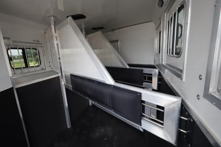 Used 2016 Lakota 3 Horse LQ Trailer