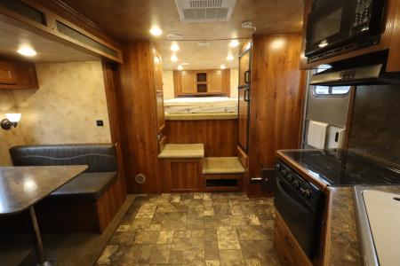 Used 2016 Lakota 3 Horse LQ Trailer