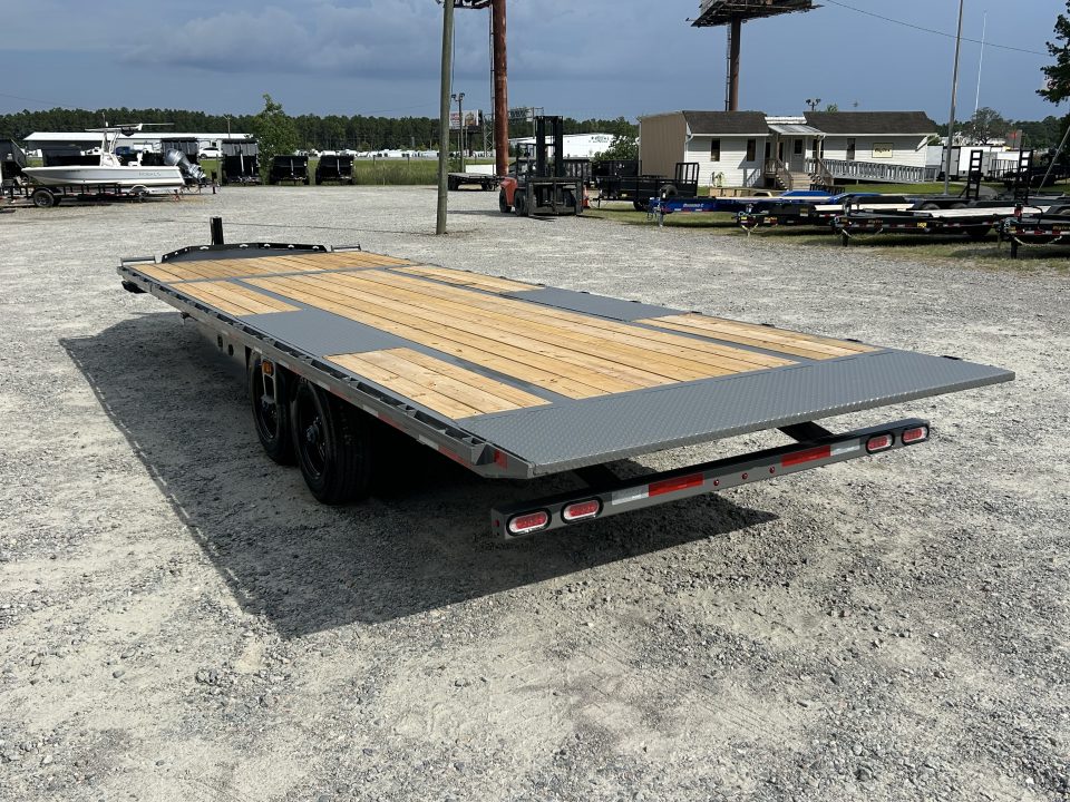 New 2026 2026 Diamond C DET210 Flatbed Trailer, 10K Axles, Hydraulic Tilt & Jacks, 8.5x26 (20ft Tilt+6ft Stationary) #17k Payload