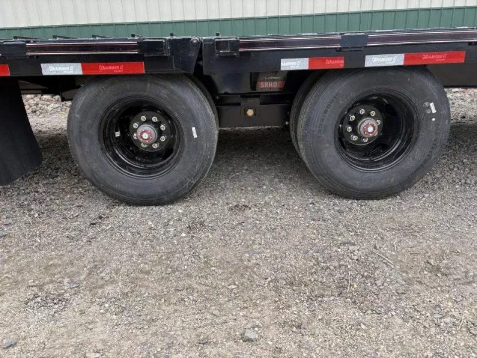 2027 Diamond C FMAX212 photo 5