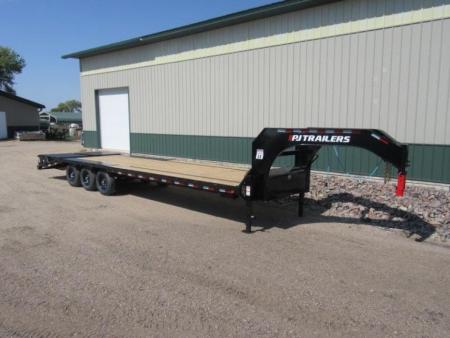 New 2027 30' PJ Low-Pro Triple Axle Gooseneck Flatbed Trailer