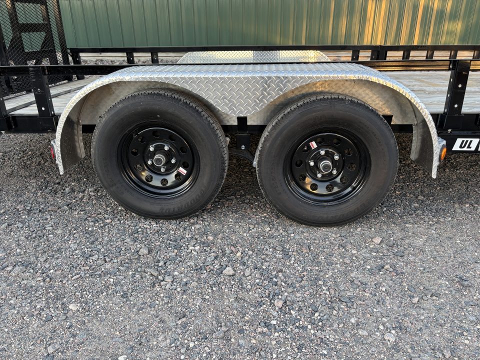 New 2027 PJ 16'x83" Tandem Utility - HD Gate