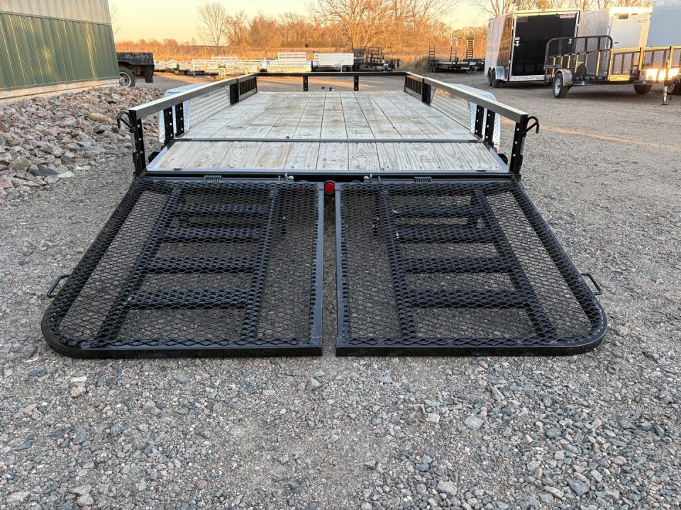 New 2027 PJ 16'x83" Tandem Utility - HD Gate