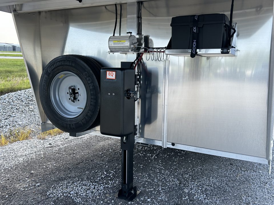 2027 8×34 Horse Livestock Trailer photo 3