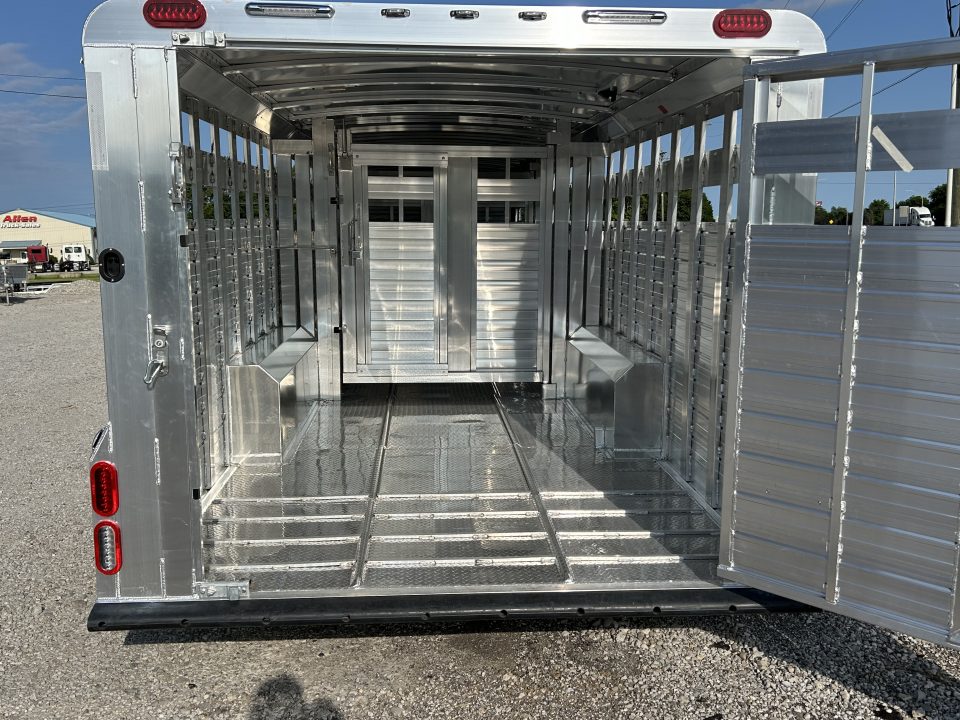 2027 8×34 Horse Livestock Trailer photo 7