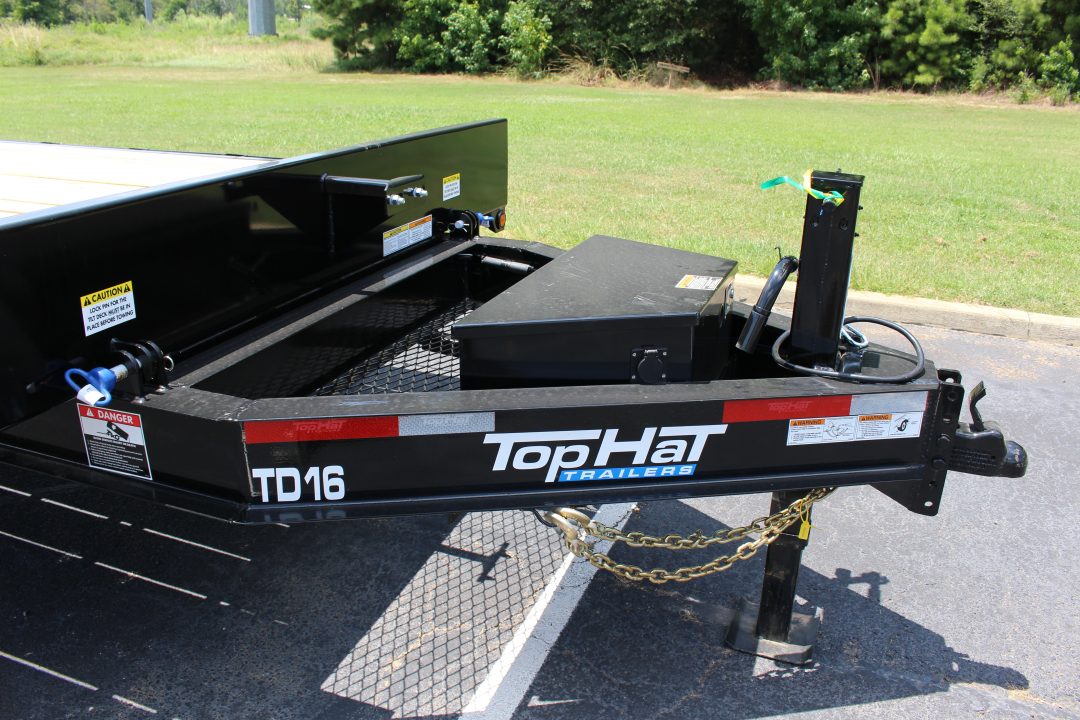 New 2027 Top Hat 102"X24' DECKOVER EQUIPMENT Tilt Trailer
