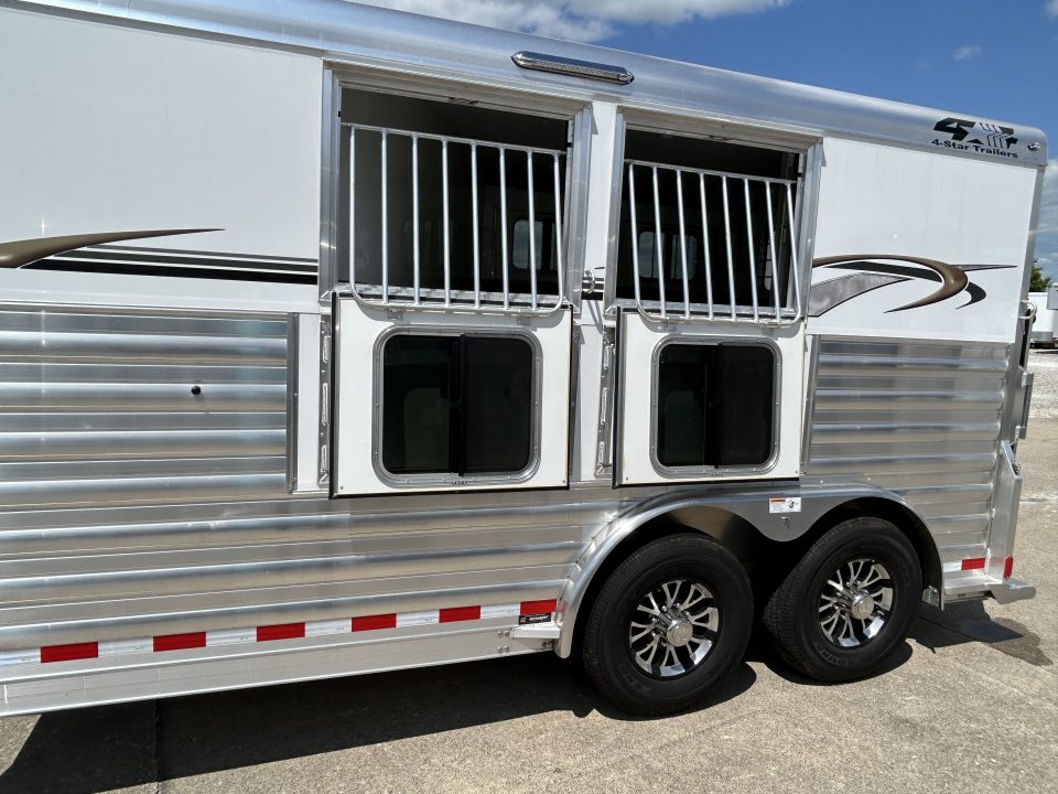 Used 2020 4-Star Trailers 2 Horse Deluxe Slant Load Horse Trailer