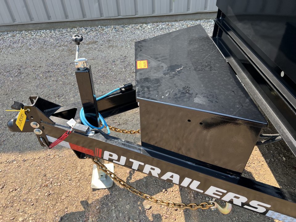 New 2027 PJ Trailers 14' D7 Dump Trailer