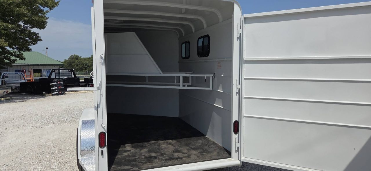 New 2026 Maxwell BrushPopper Slant 3 Horse Trailer