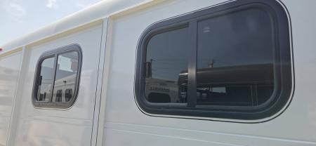 New 2026 Maxwell BrushPopper Slant 3 Horse Trailer