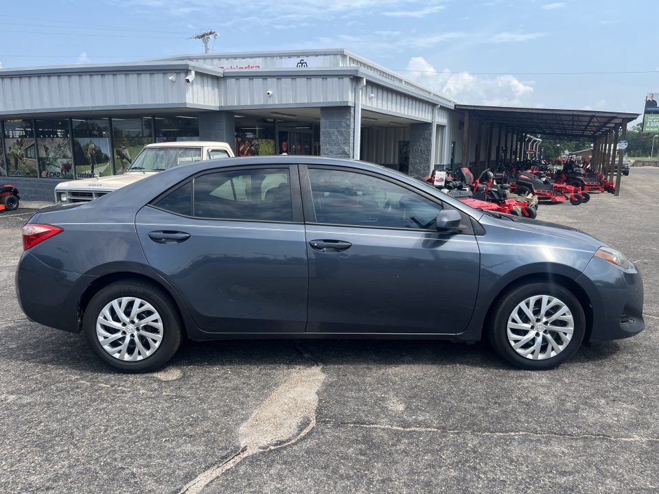Used 2017 Toyota Corolla LE