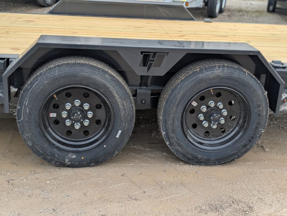 2026 Hillcrest Trailers photo 7