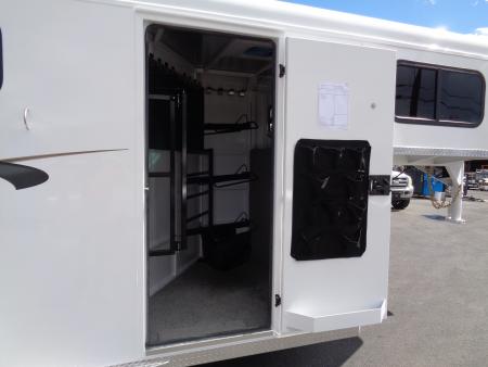 New 2027 Trails West * ADVENTURE MX GN 3-H * 3-Horse Slant Load Gooseneck Horse Trailer