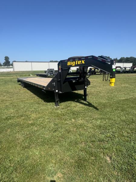 New 2026 Big Tex Trailers 102x40 Tandem 25.9K GN Flatbed w/ Mega Ramps, Load Lights, & 2-Speed Jacks Flatbed Trailer