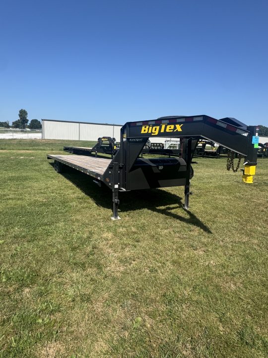 New 2027 Big Tex Trailers 14GN TANDEM GN W/ SLIDE IN RAMPS/ RATCHET RAIL/ TORQUE TUBE/ 102X40 Flatbed Trailer