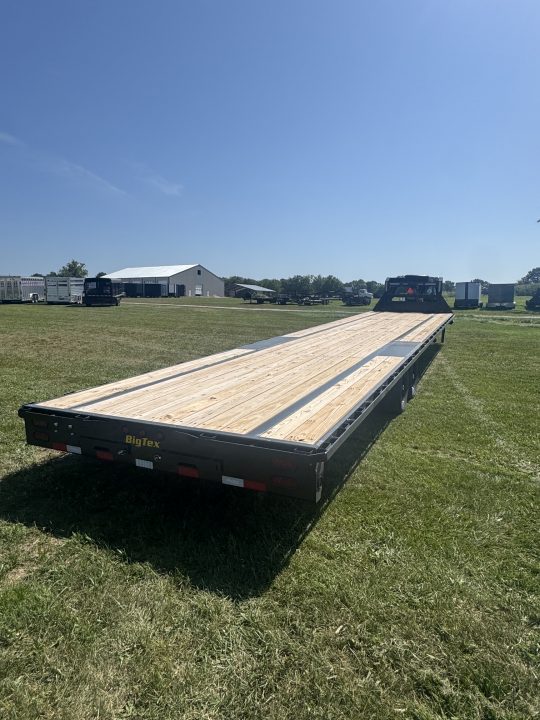 New 2027 Big Tex Trailers 14GN TANDEM GN W/ SLIDE IN RAMPS/ RATCHET RAIL/ TORQUE TUBE/ 102X40 Flatbed Trailer