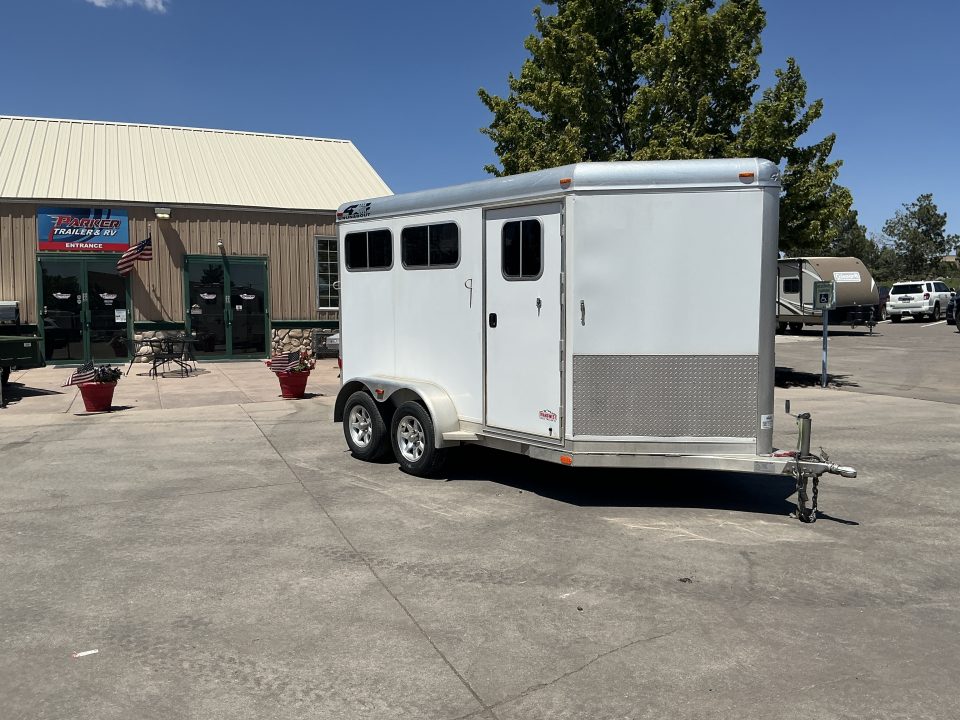 Used 2014 Four Star 2HBP Horse Trailer