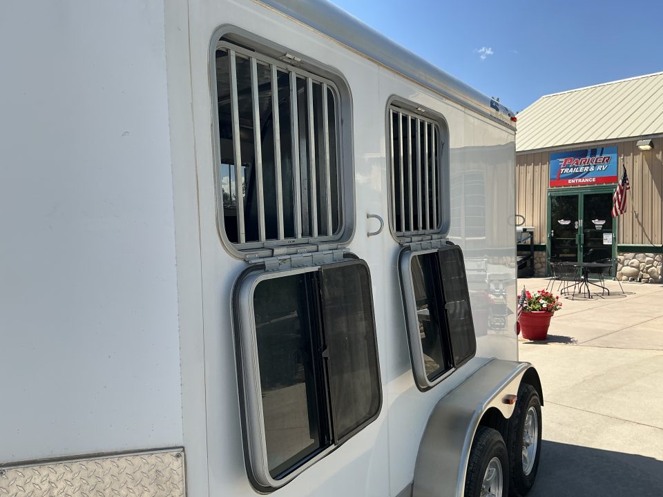 Used 2014 Four Star 2HBP Horse Trailer